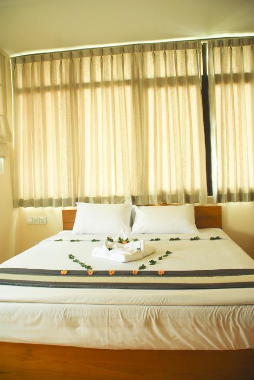 Pleasure View Hotel Янгон Экстерьер фото