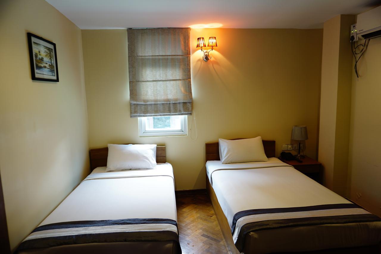 Pleasure View Hotel Янгон Экстерьер фото