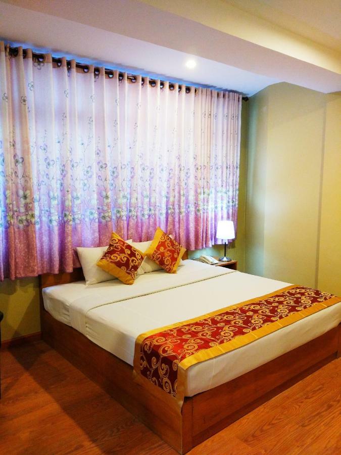 Pleasure View Hotel Янгон Экстерьер фото